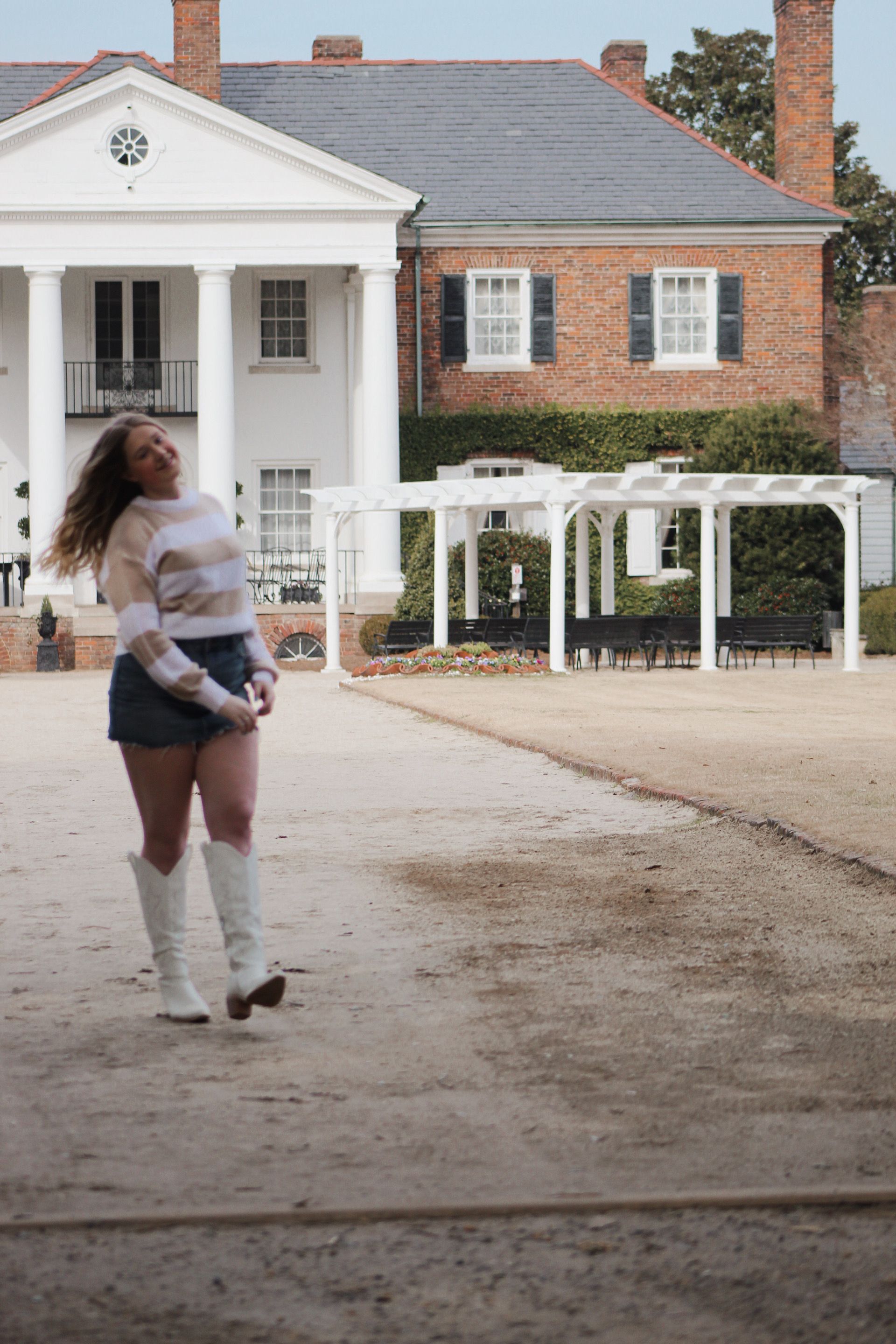 Portraits photography by Bella Photography Company — 33